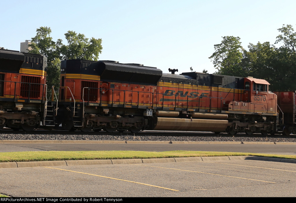 BNSF 8578